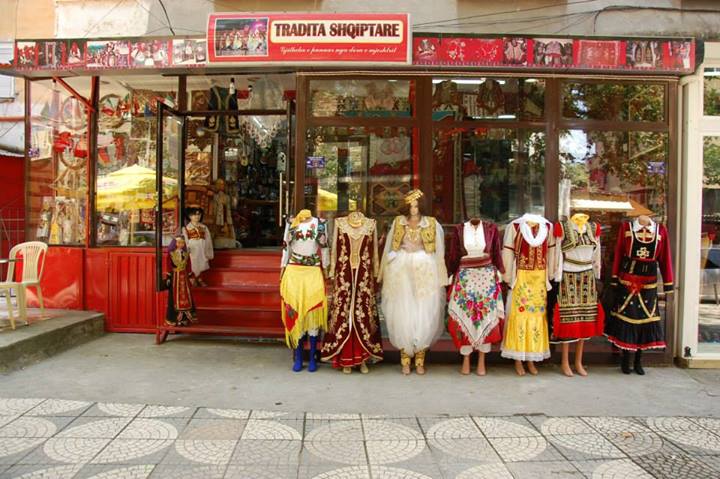 TRADITA SHQIPTARE