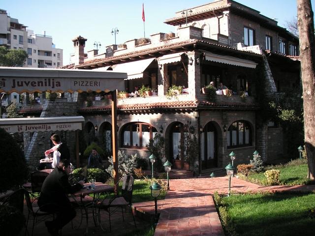 JUVENILJA CASTLE