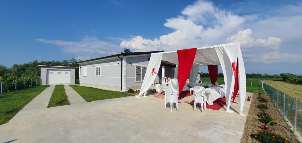 Tenda dekorative per dasma dhe fejesa 0683010817