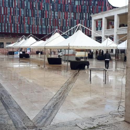 Karrige me qera 0676658901